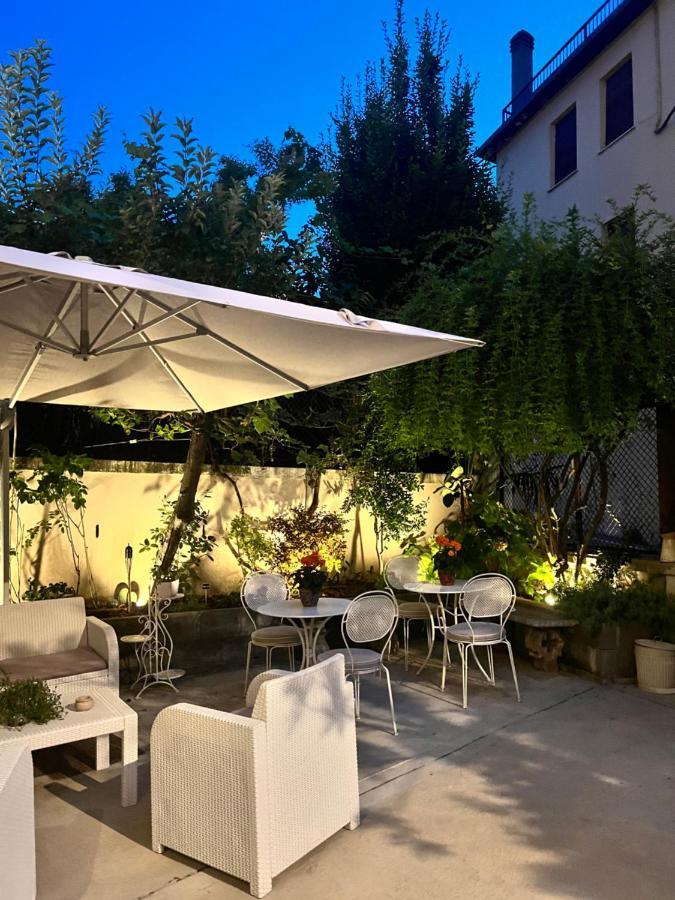 Bed and Breakfast Residenza Elisa Дезенцано-дель-Гарда Екстер'єр фото