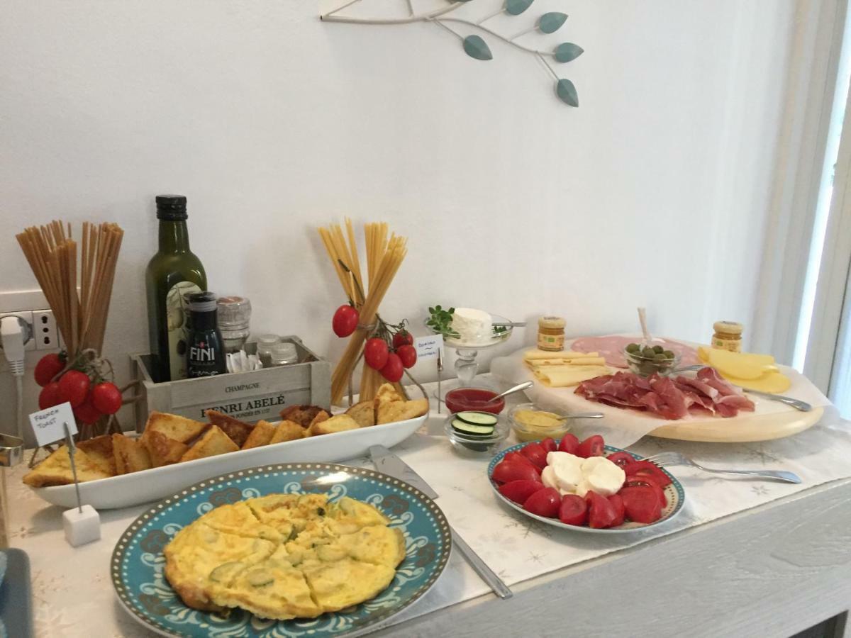 Bed and Breakfast Residenza Elisa Дезенцано-дель-Гарда Екстер'єр фото